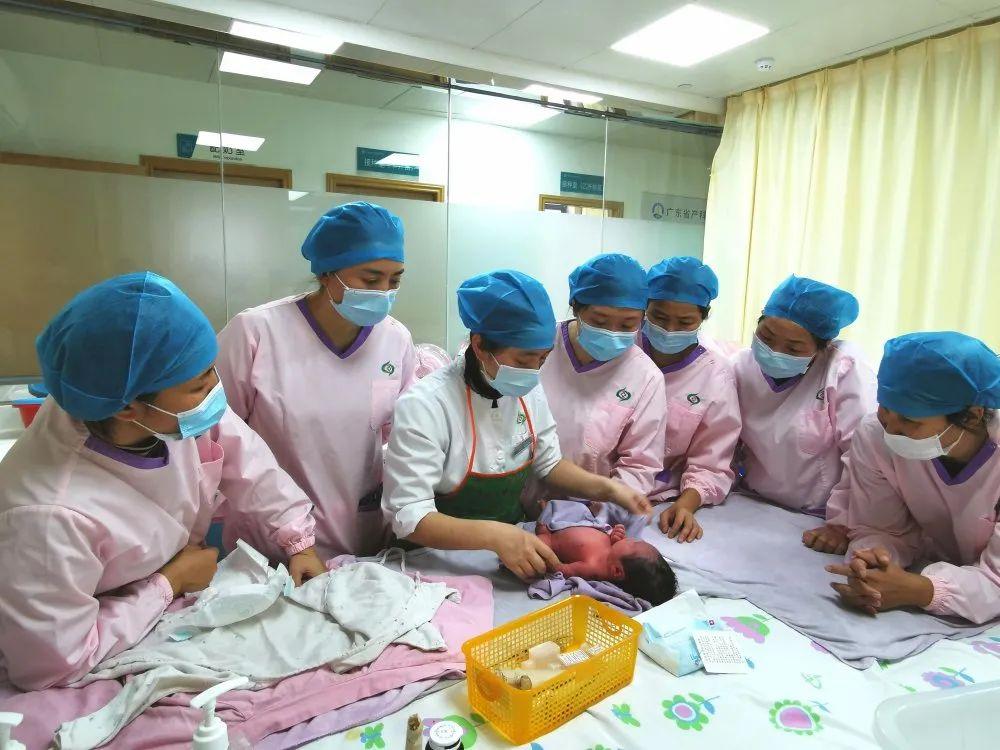 铜陵妇婴监护型护送
